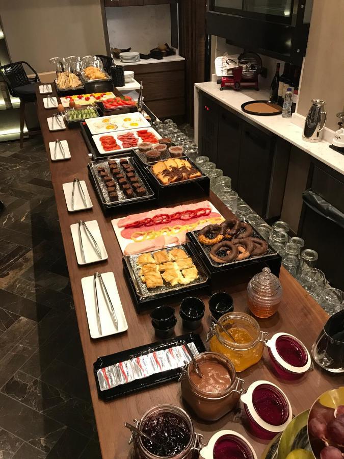 Aya Hotel 德拉玛 外观 照片
